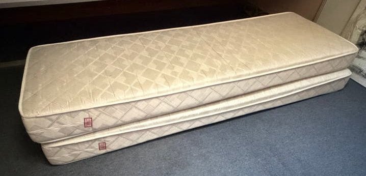 Comfortabele originele Hobby caravanmatrassen - 2 stuks, Ophalen, Gebruikt