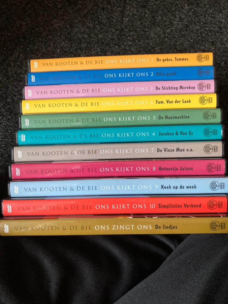 Van Kooten & De Bie - Ons Kijkt Ons Bliotheek 11-DVD's, Alle leeftijden, Ophalen of Verzenden, Zo goed als nieuw, Tv-programma of Sketches