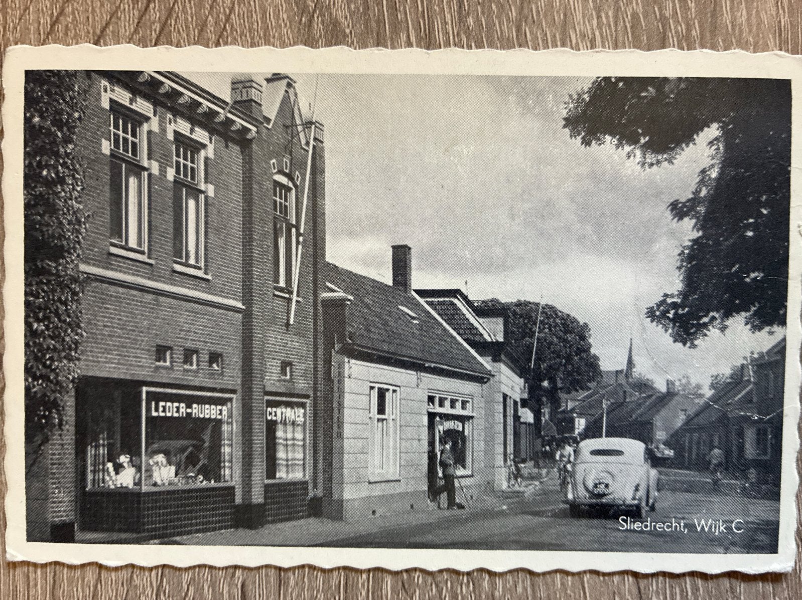 Oude ansichtkaart Sliedrecht: Wijk C Leder-Centrale, Ophalen of Verzenden, 1940 tot 1960, Ongelopen, Zuid-Holland