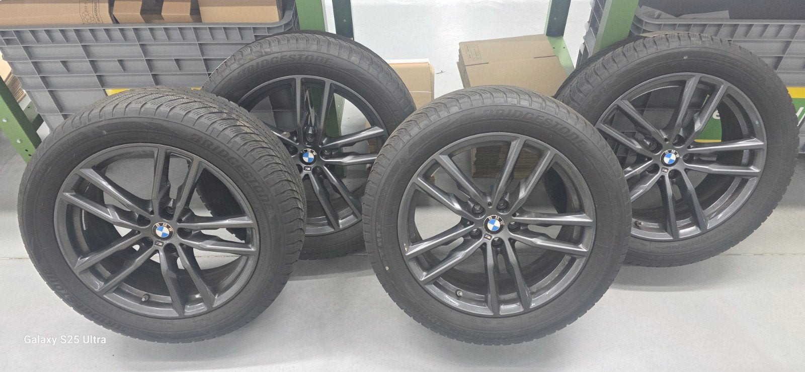 19 inch BMW velgen met Bridgestone winterbanden 245/50R19, Auto-onderdelen, Banden en Velgen, Banden en Velgen, Winterbanden, Personenwagen