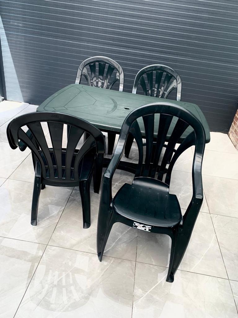 Groene tuinset met 3 stoelen en tafel, Tuin en Terras, Tuinsets en Loungesets, Gebruikt, Tuinset, Overige materialen, 3 zitplaatsen