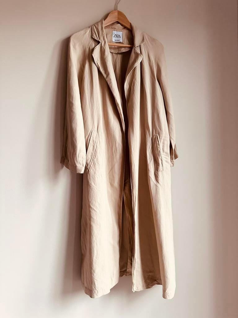 Mooie beige lange jas / blazer Zara maat XS, Kleding | Dames, Ophalen of Verzenden, Zo goed als nieuw, Maat 34 (XS) of kleiner