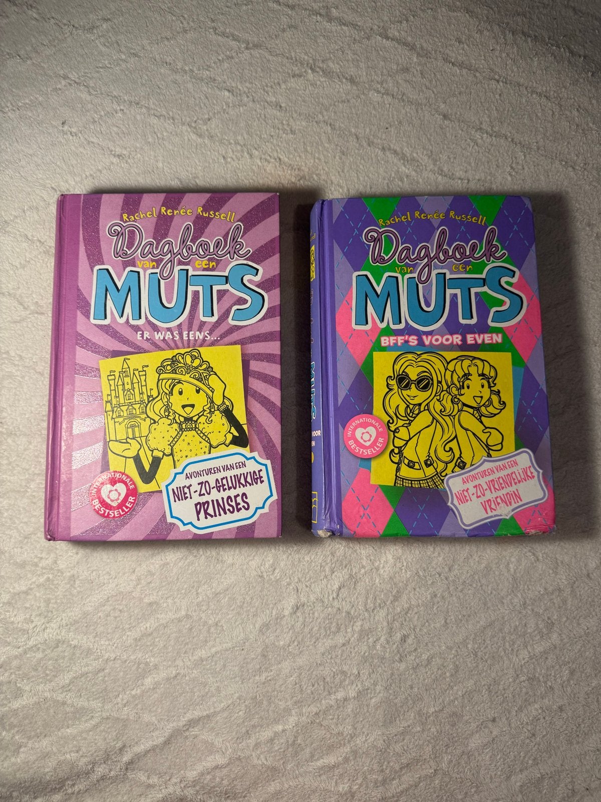 Dagboek van een muts deel 8 en 11, Boeken, Ophalen of Verzenden, Gelezen, Fictie