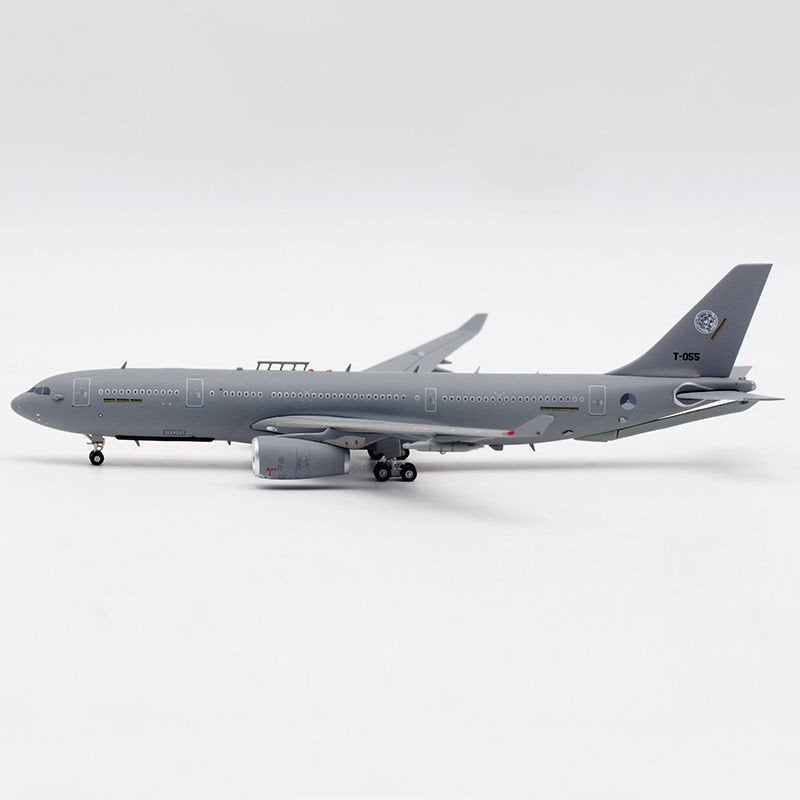 GEZOCHT: Rnlaf aviation400 1:400, Ophalen of Verzenden, Schaalmodel