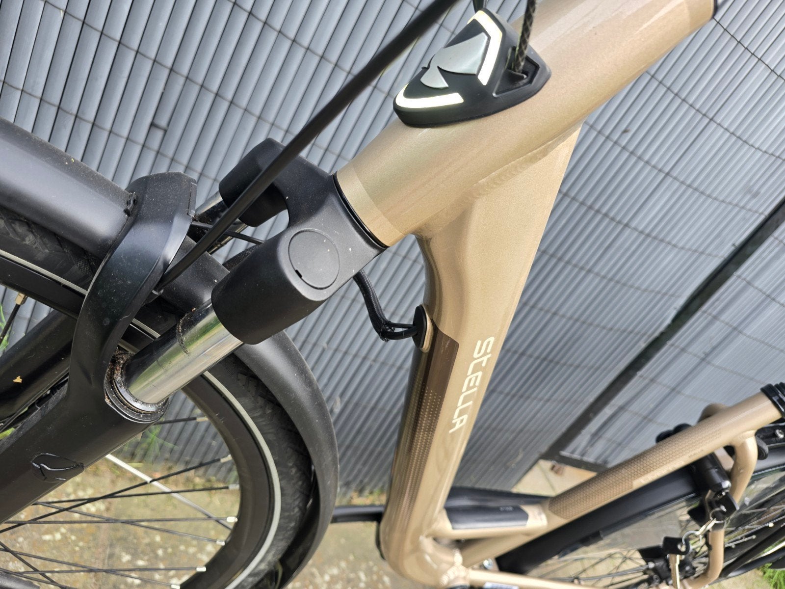 Prachtige Stella Livorno Gold FDST S 522Wh 712KM Nieuwstaat!, Fietsen en Brommers, Ophalen