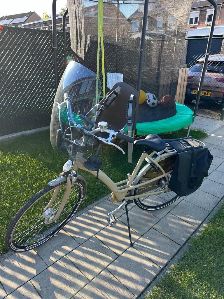 Batavus damesfiets 8 versnellingen / Urban Iki voorzitje, Ophalen, Gebruikt, Velgrem, Versnellingen