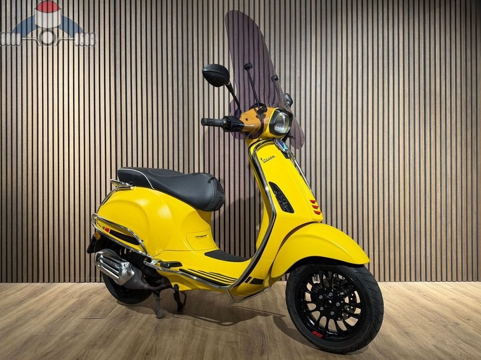 Vespa Sprint S50 (2018) Giallo Matt 8.114 km 1 Jaar Garantie, Overige modellen, Maximaal 45 km/u, Onbekend, Zo goed als nieuw