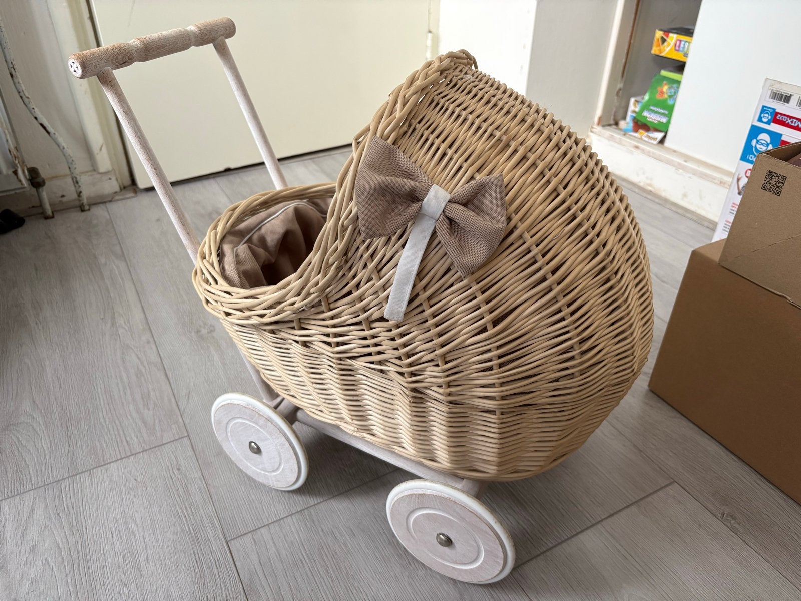 Zelfgemaakte rieten kinderwagen - Poppenwagen, Ophalen, Gebruikt, Kinderwagen, Overige merken