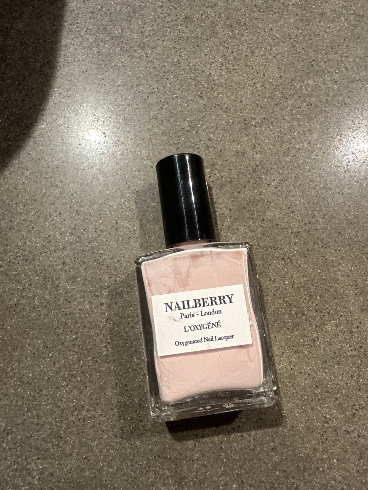 Nailberry L'Oxygéné nagellak - Tokyo Spring, Ophalen of Verzenden, Zo goed als nieuw, Handen en Nagels, Make-up