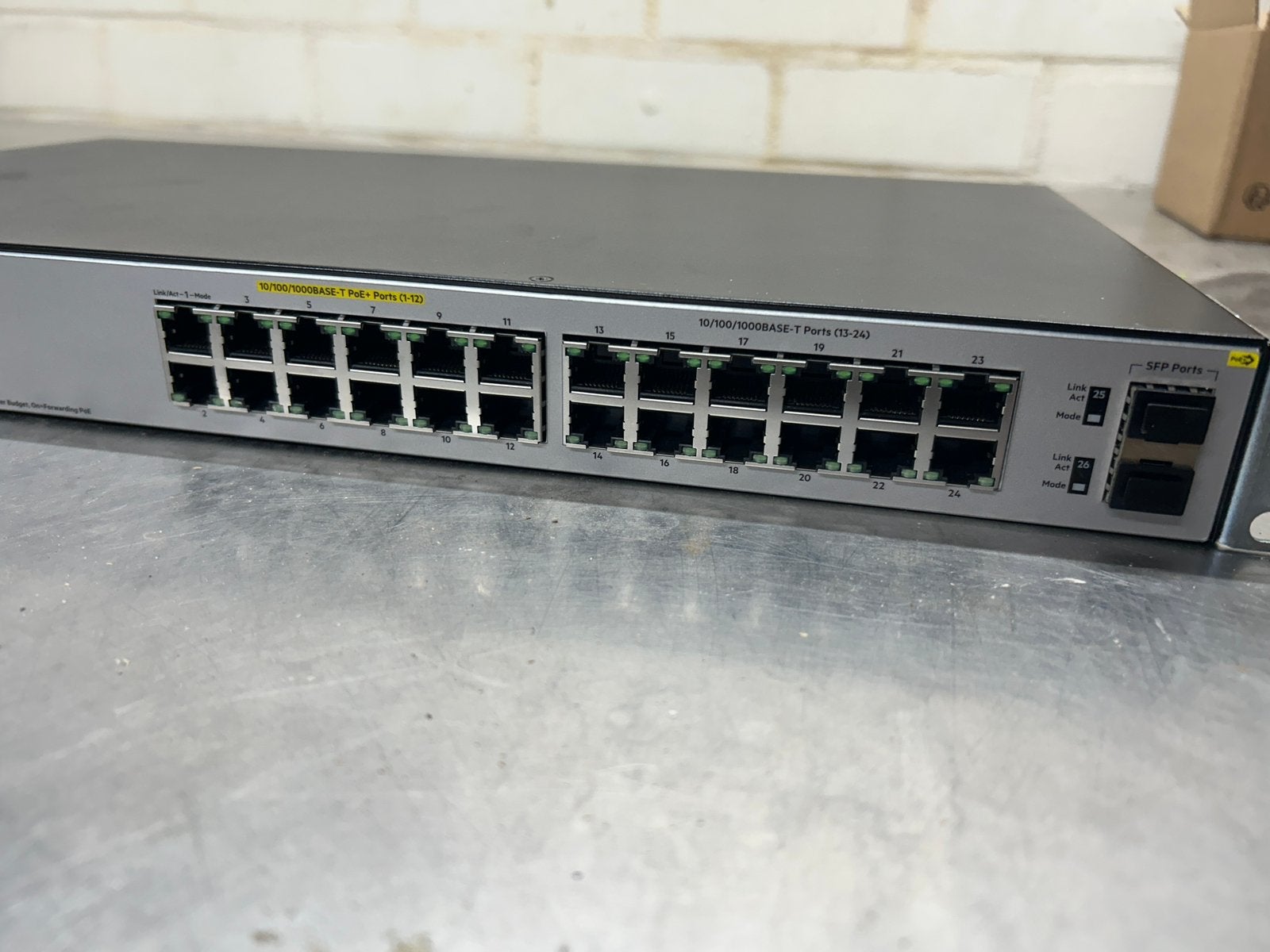 HP OfficeConnect 1920-24G-PoE+ (185W) Switch, Ophalen of Verzenden, Zo goed als nieuw
