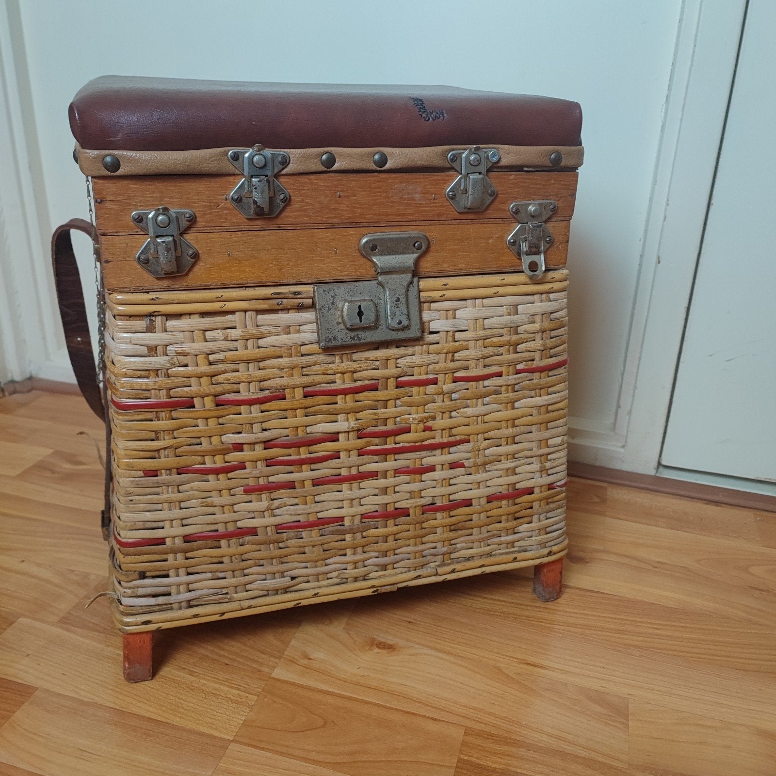Vintage viskoffer / vismand met inhoud, Ophalen of Verzenden, Gebruikt, Koffer of Tas