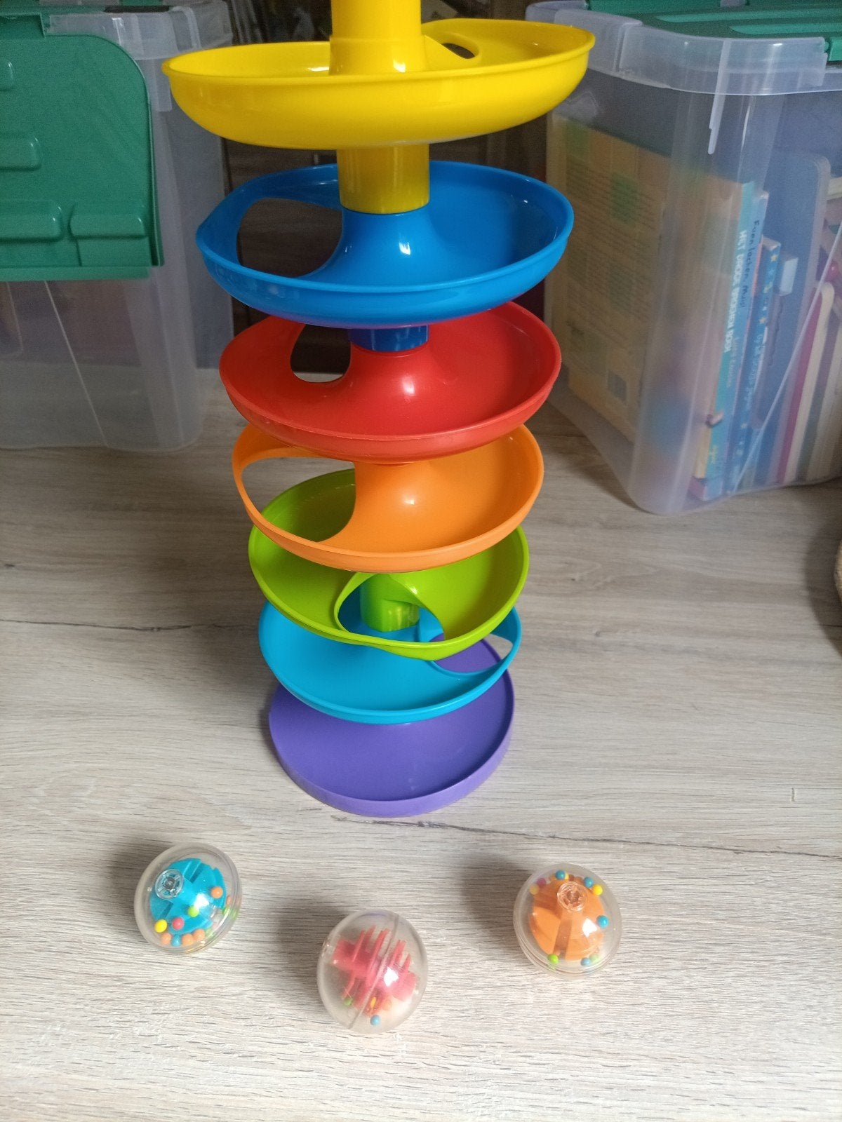 Ballen toren, Ophalen, Zo goed als nieuw, Rammelaar, Met geluid