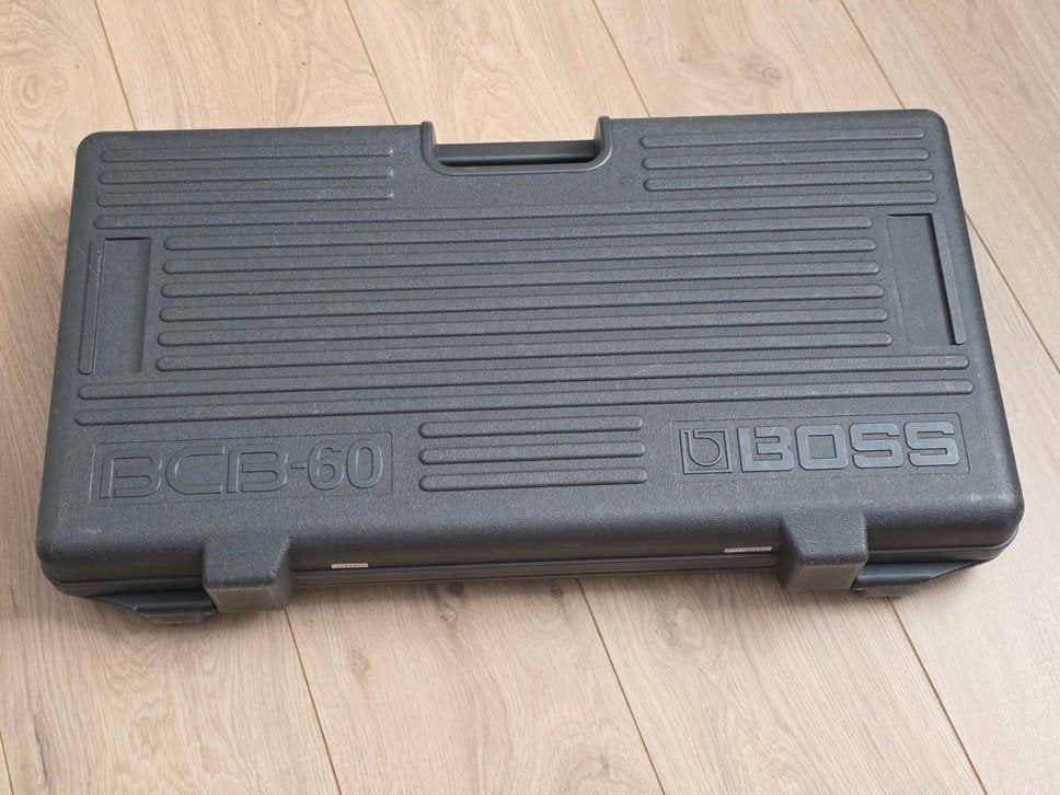Boss BCB-60 Pedal board, Muziek en Instrumenten, Ophalen, Gebruikt, Elektrische gitaar, Flightcase