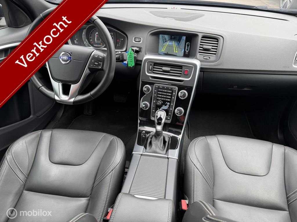 Volvo S60 2.0 T5 Nordic+ 1E EIGENAAR / HARMAN KARDON / LEER, Auto's, Volvo, Euro 6, 4 cilinders, 1969 cc, Zwart
