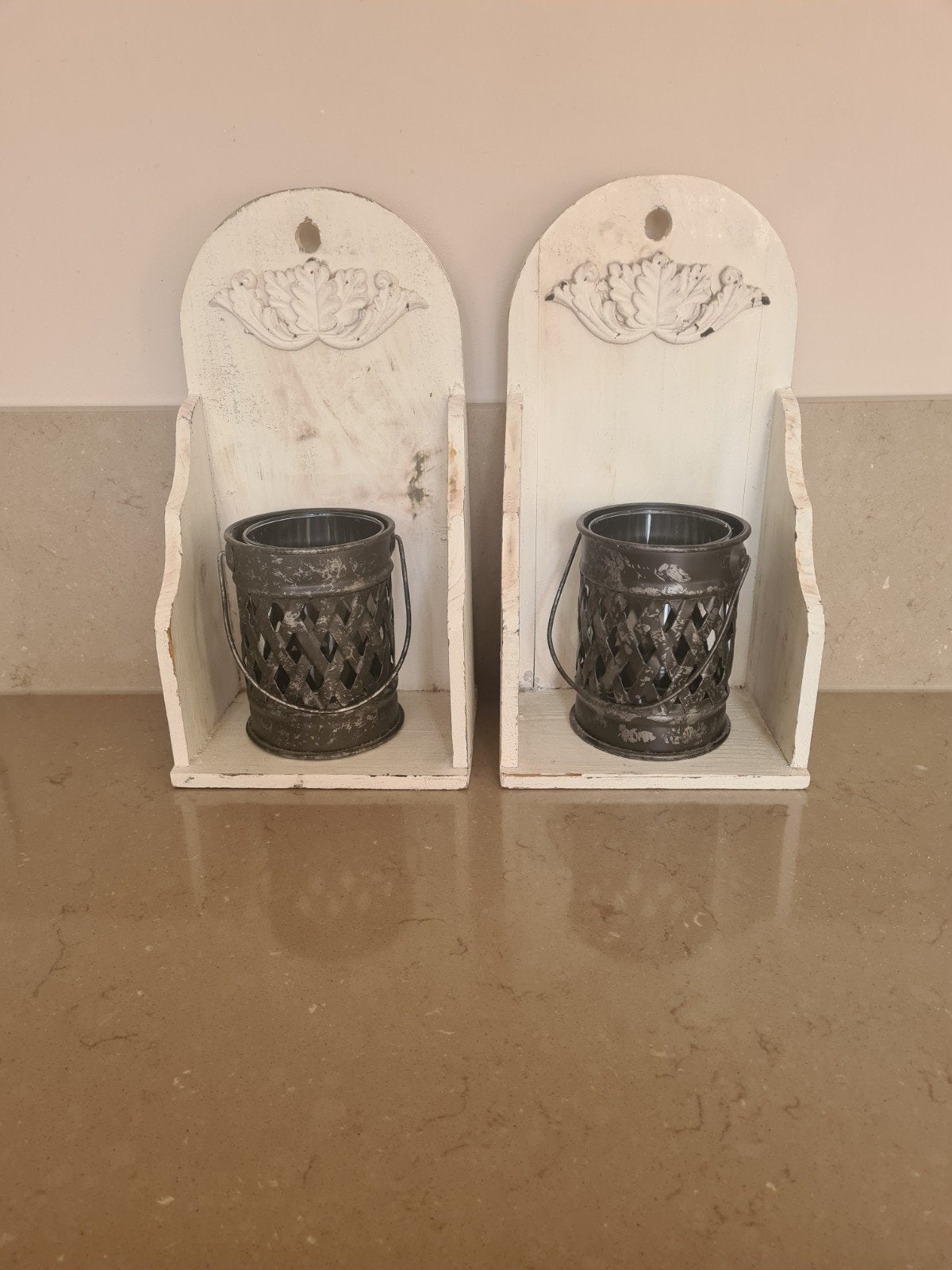 Set van 2 decoratieve wand houders voor kaars of windlicht., Huis en Inrichting, Woonaccessoires | Kandelaars en Kaarsen, Gebruikt