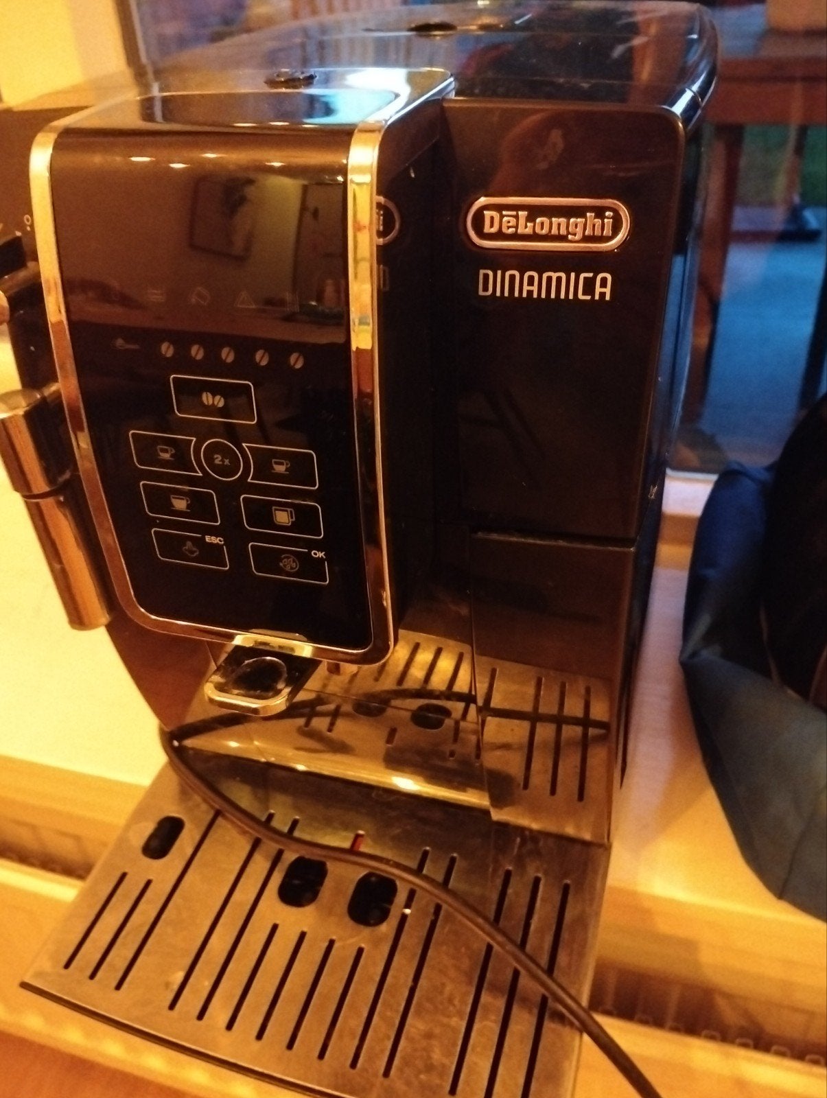 Delonghi Dinamica - Grinder defect, oderdelen/reparati, Ophalen of Verzenden, Niet werkend, Koffiemachine, Koffiebonen