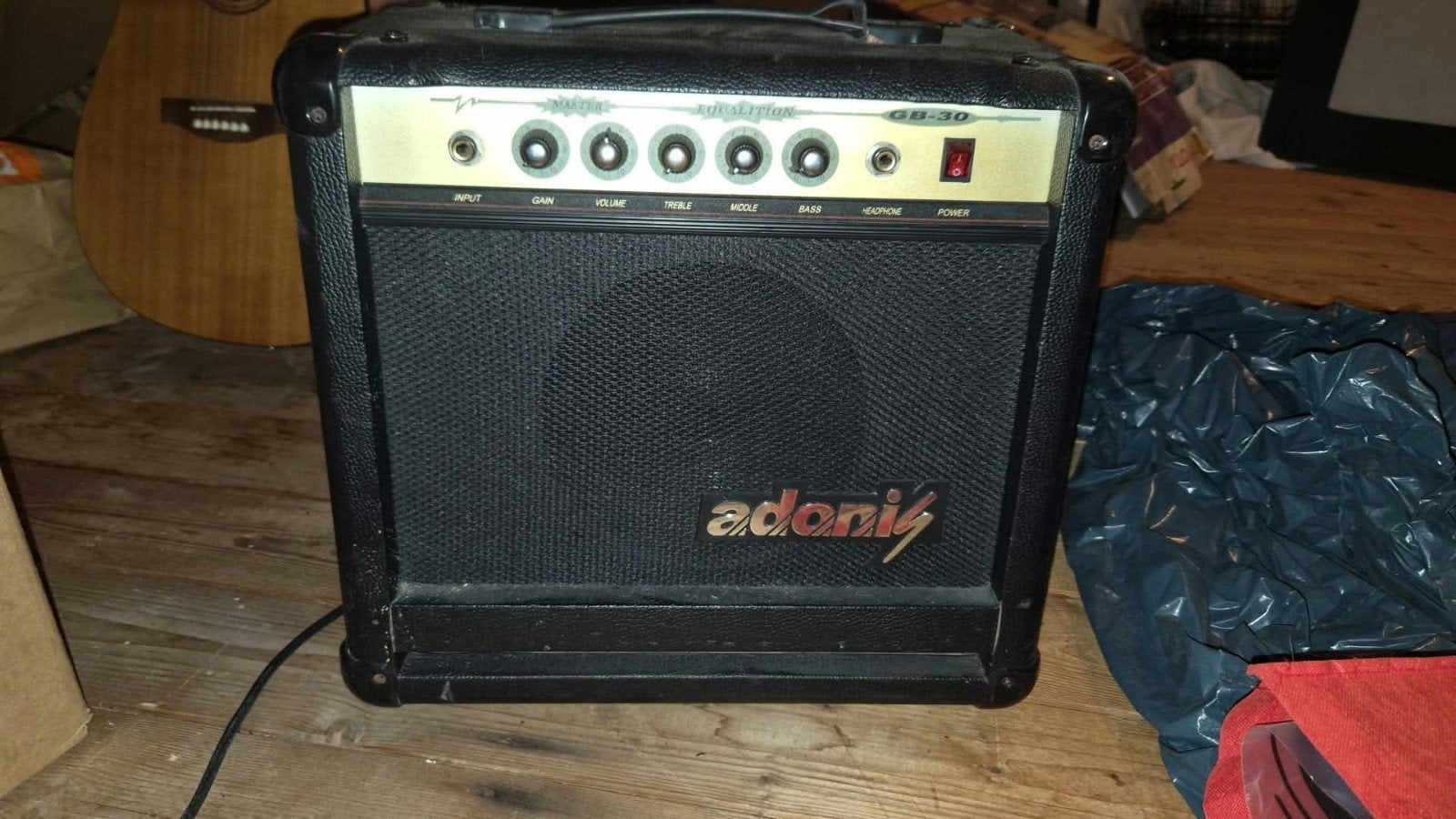 adoniz ga-30, Ophalen of Verzenden, Gebruikt, Basgitaar, Minder dan 50 watt