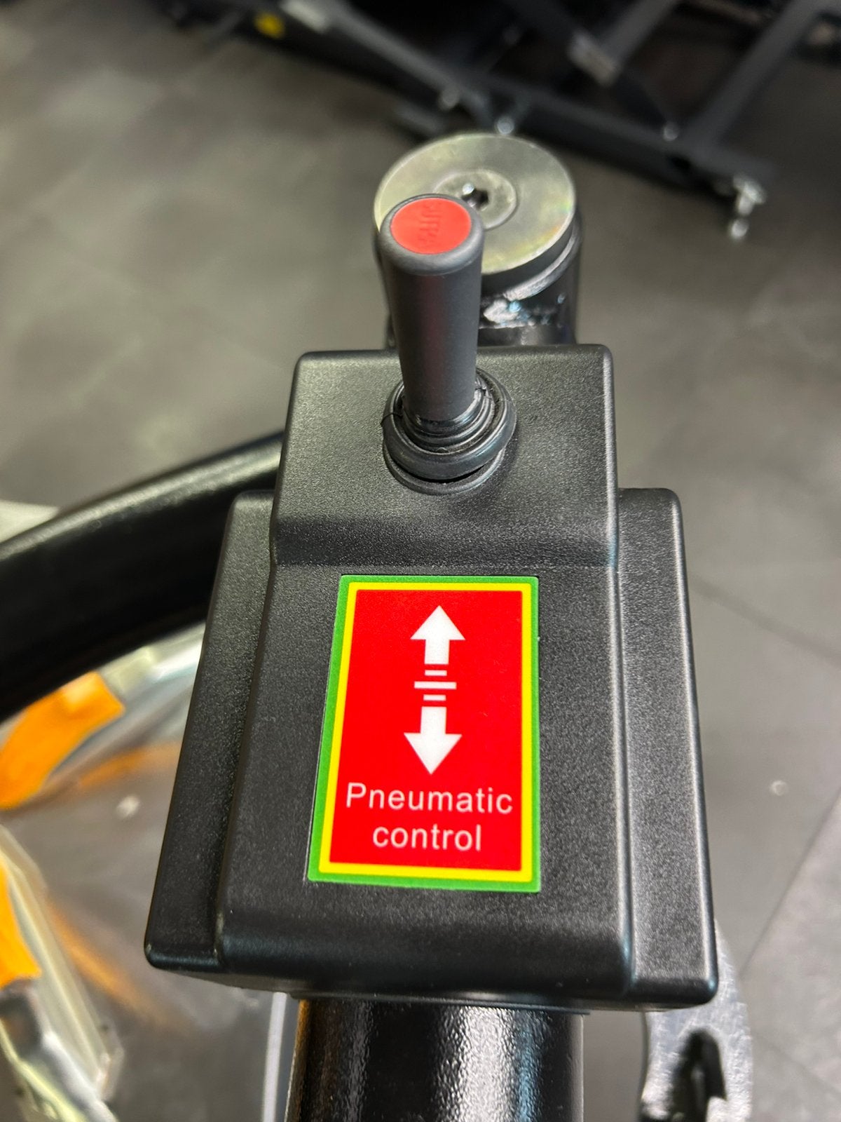 Fabbri bandendemonteermachine, Ophalen, Nieuw