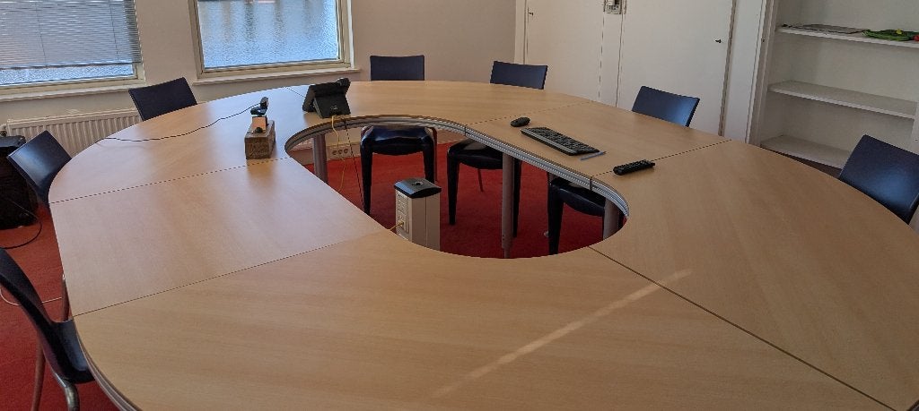 Ovale vergadertafel - modulair (~10 personen), Huis en Inrichting, Ophalen, Overige typen, Gebruikt, Hout