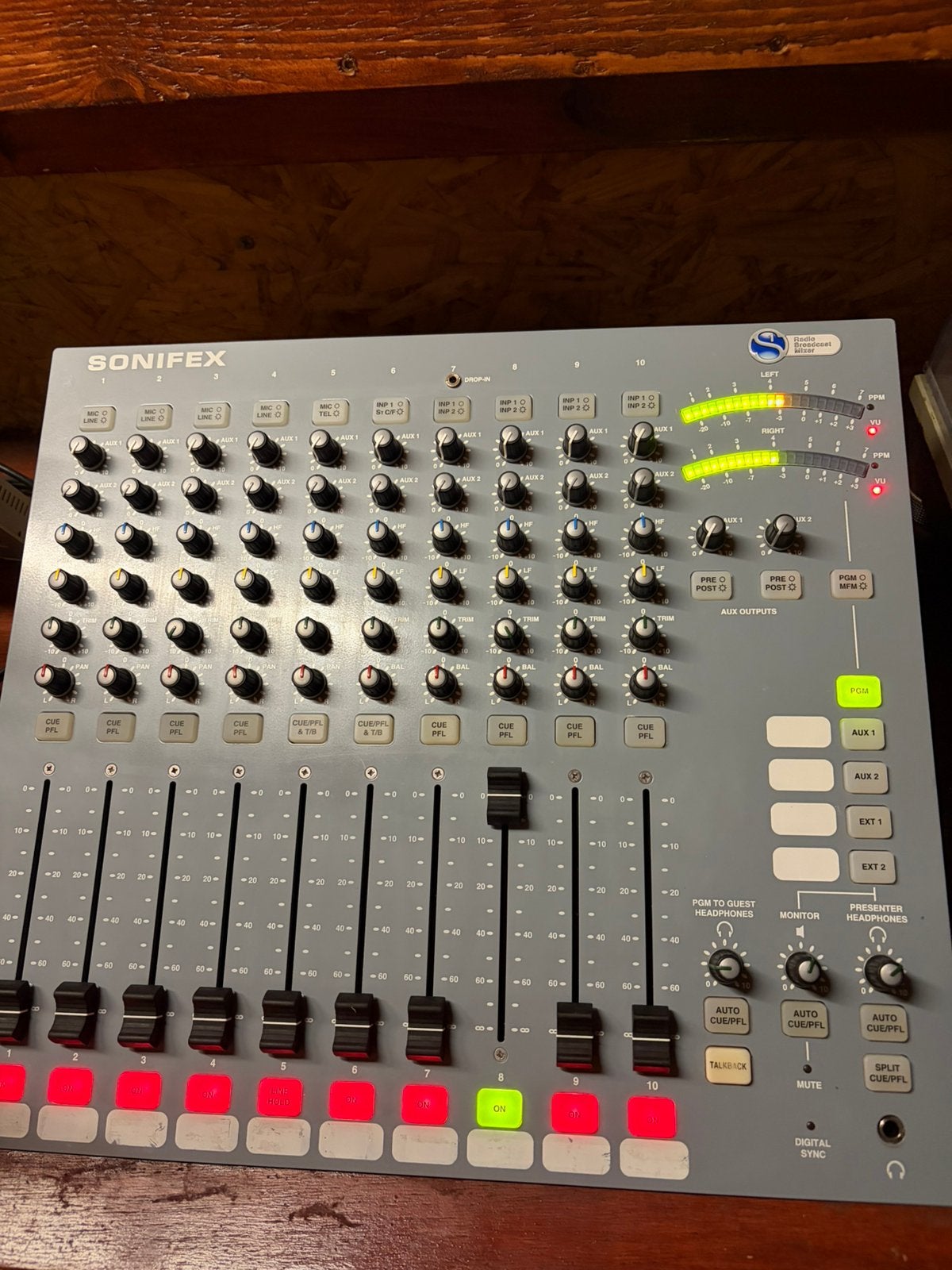 Sonifex S1 Radio/broadcastmengtafel, Muziek en Instrumenten, Mengpanelen, Ophalen of Verzenden, Zo goed als nieuw