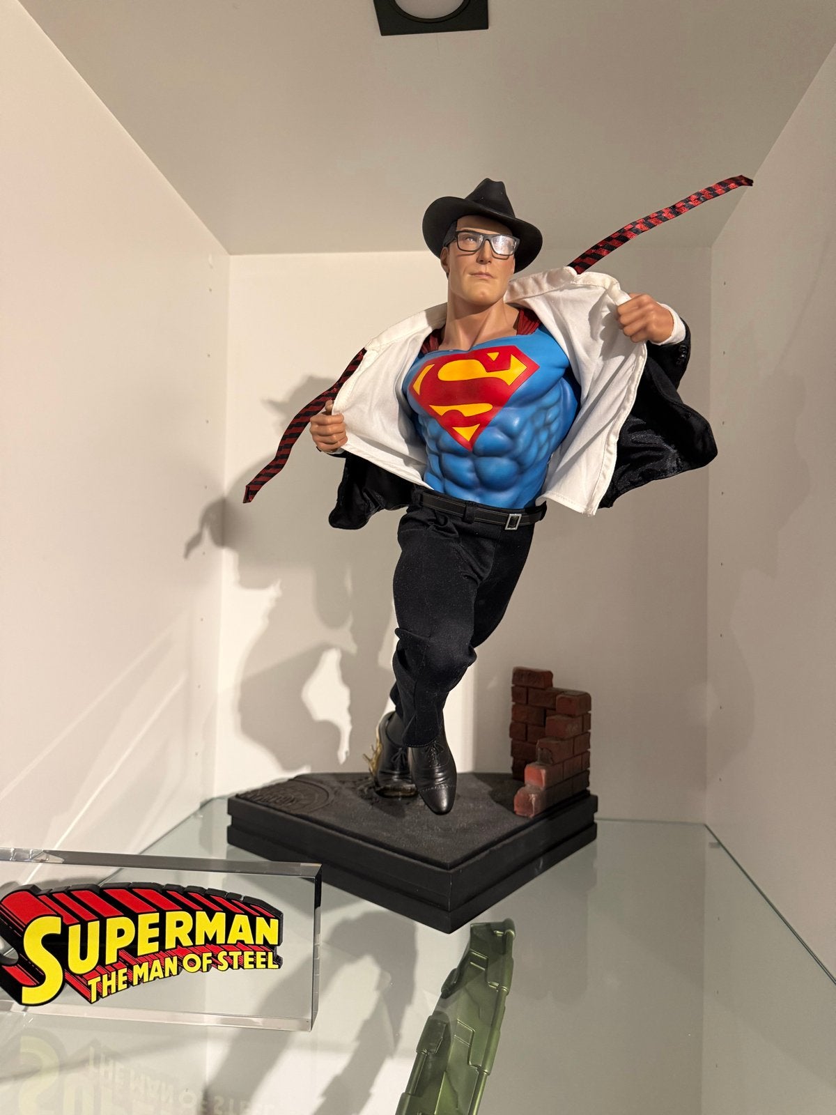 Superman The Man of Steel beeld - Clark Kent transformatie, Ophalen of Verzenden, Zo goed als nieuw