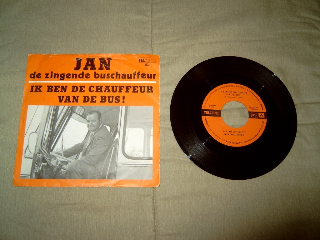 12 diverse Nederlandstalige singles te koop (28), Gebruikt, Overige genres, 7 inch, Ophalen of Verzenden