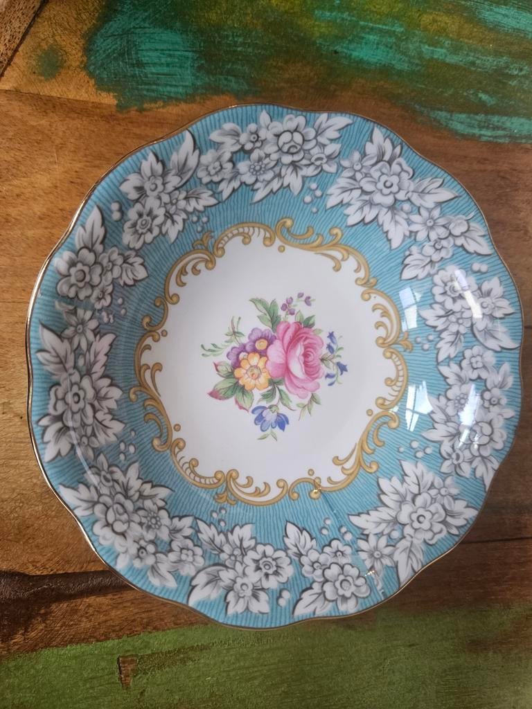 Royal Albert schaaltje enchantment, Antiek en Kunst, Ophalen of Verzenden