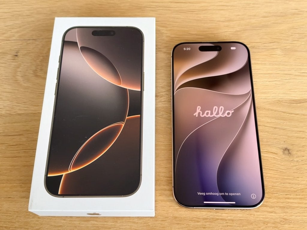 Apple iPhone 16 PRO - Gold / Goud (128gb), Telecommunicatie, IPhone 16 Pro, 128 GB, 88 %, Ophalen of Verzenden