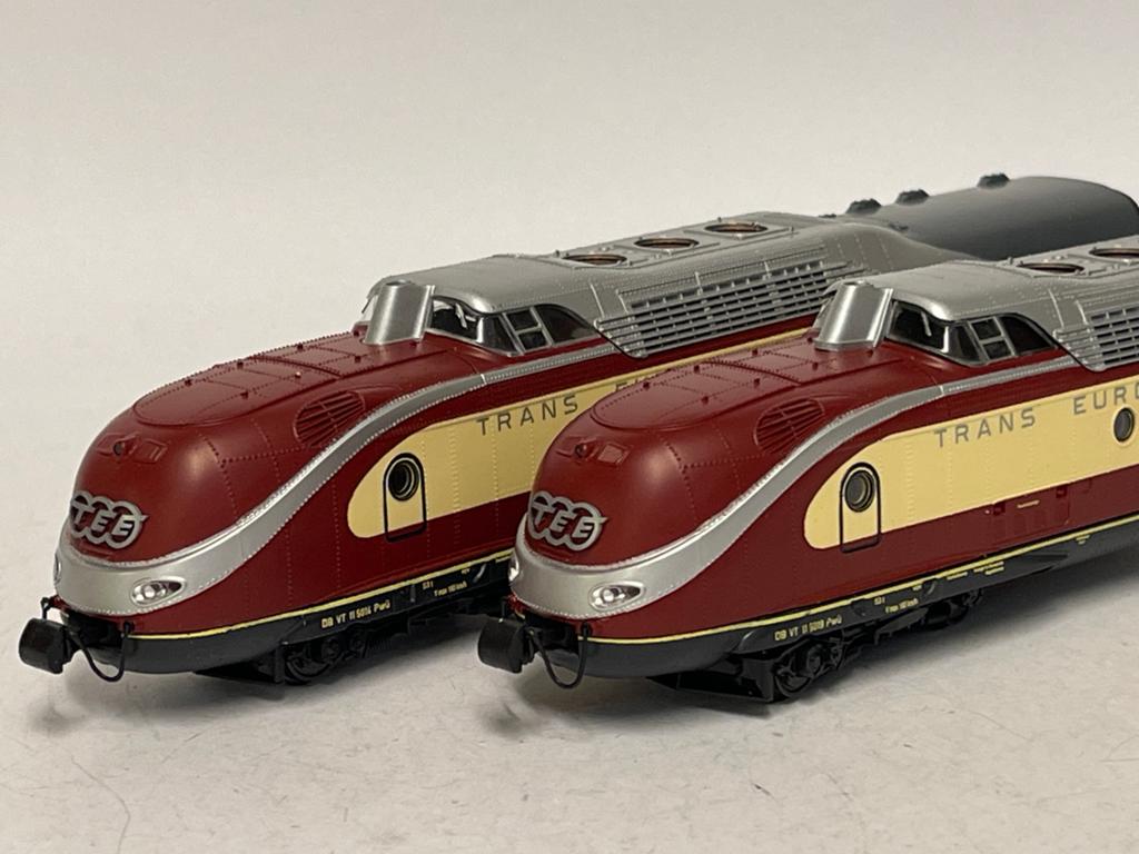 ** NIEUWSTAAT ** TEE 7-Dlg ** ROCO 04183A-04070A COMPLEET **, Treinset, Gelijkstroom, Ophalen of Verzenden, Zo goed als nieuw