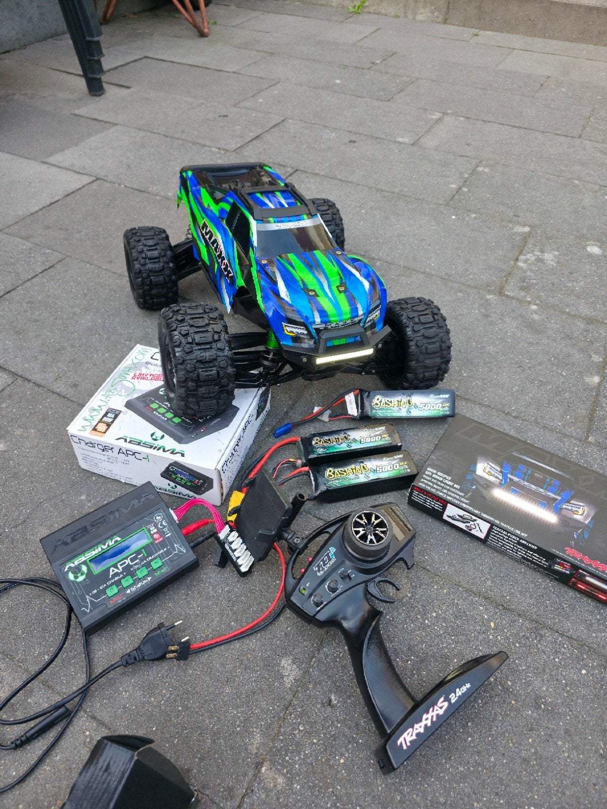 Traxxas Maxx 4S V2 - Zo goed als nieuw, compleet! rijklaar!, Auto offroad, Zo goed als nieuw, Schaal 1:10, RTR (Ready to Run)