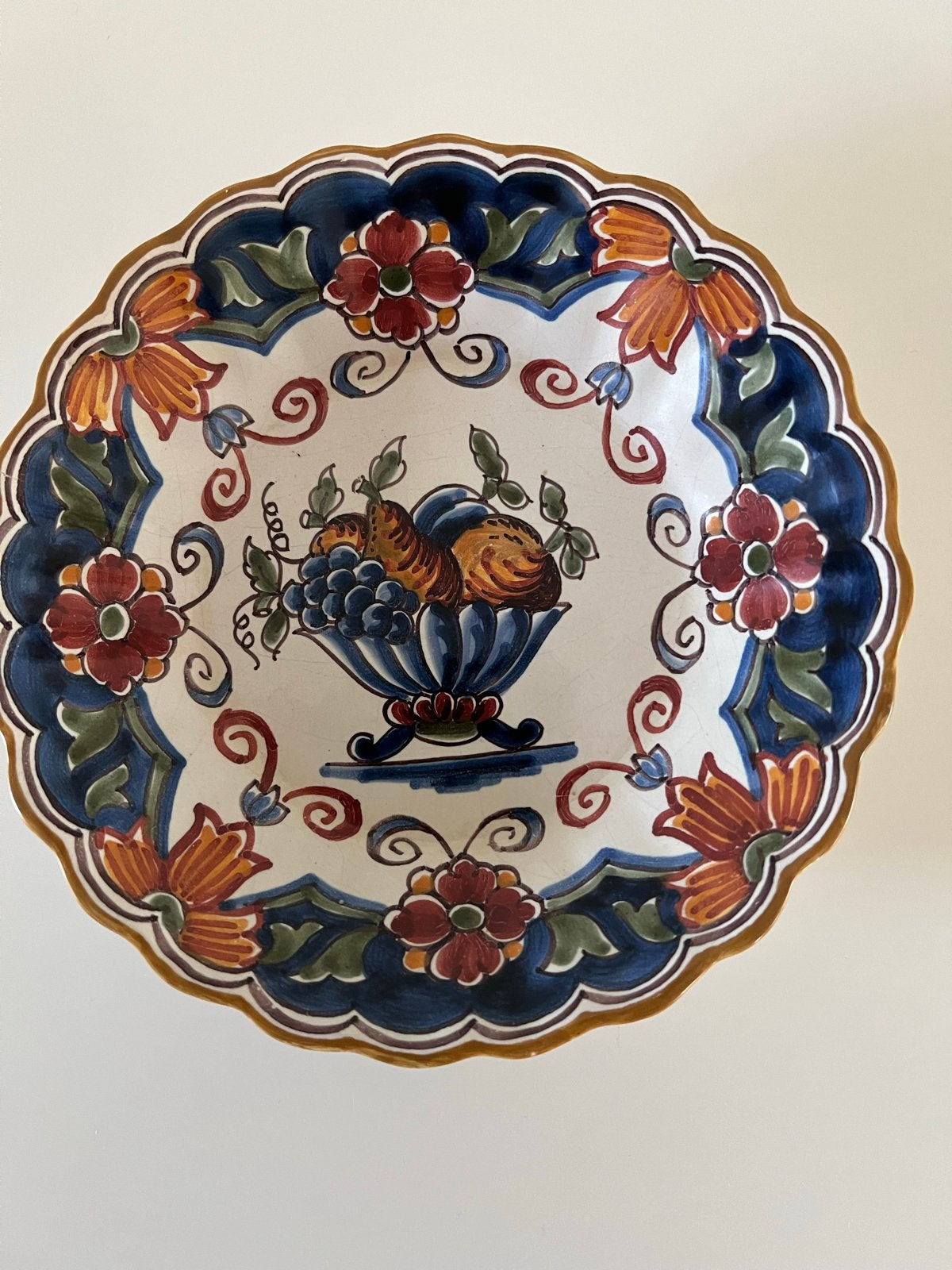 Vintage Makkum wandbordje met bloem- en fruitdecor, Ophalen of Verzenden