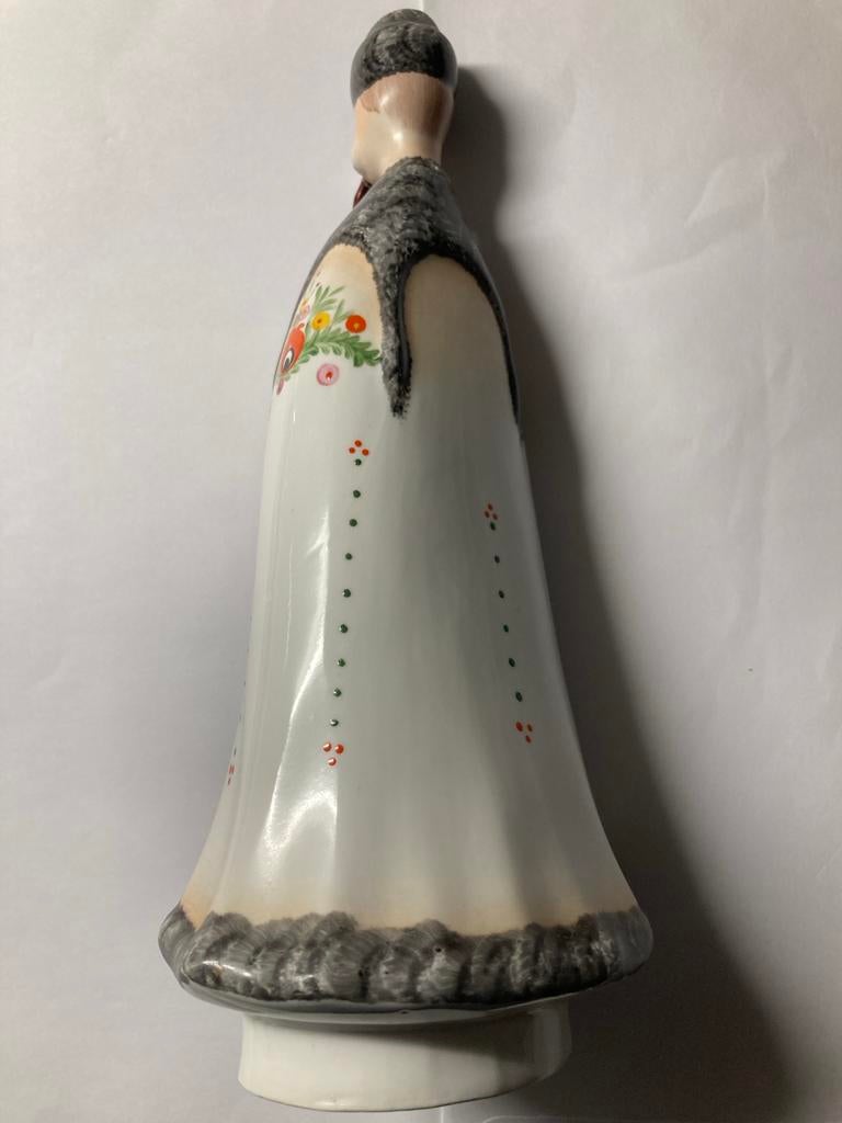 Tk. Hongsaars porselein figuur in traditionele kledendracht, Antiek en Kunst, Antiek | Porselein, Ophalen