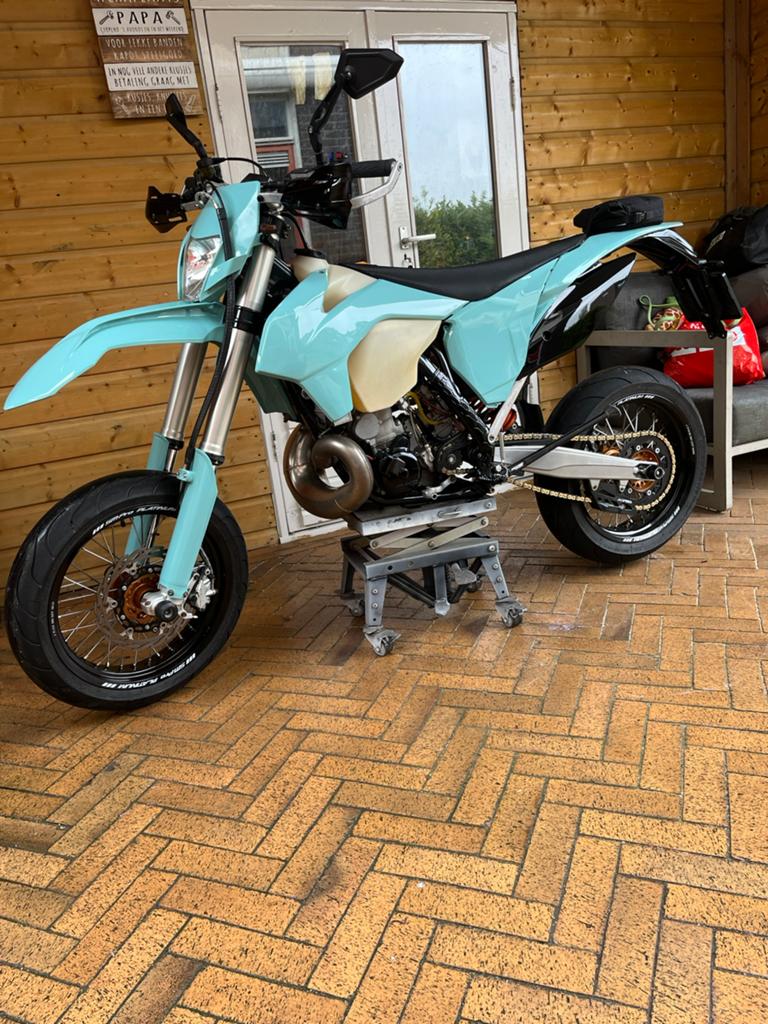 Ktm exc 300 sm straatlegaal, Motoren, Motoren | KTM, Particulier, SuperMoto