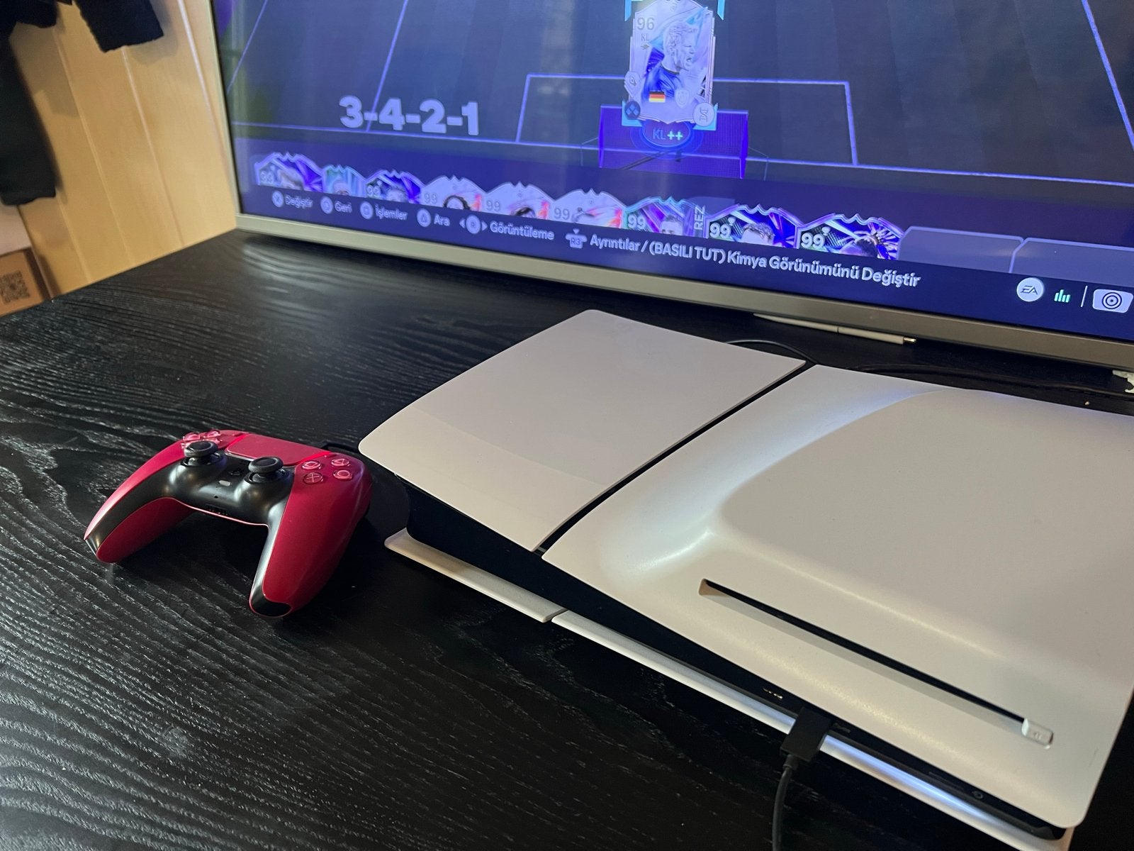 PlayStation 5 Slim Disc Editie met Rode Controller, Spelcomputers en Games, Ophalen, Gebruikt, Playstation 5