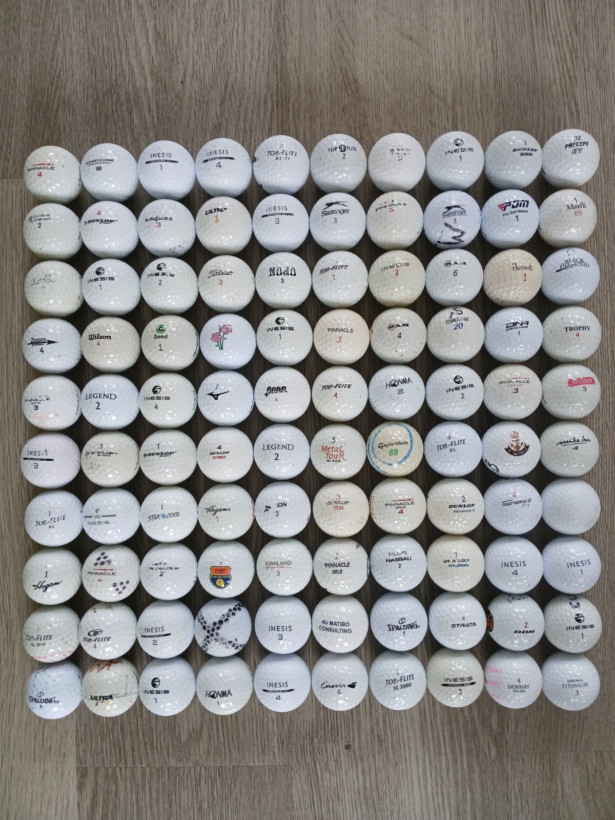 100 golf ballen diverse merken, Ophalen of Verzenden, Zo goed als nieuw, Bal(len)