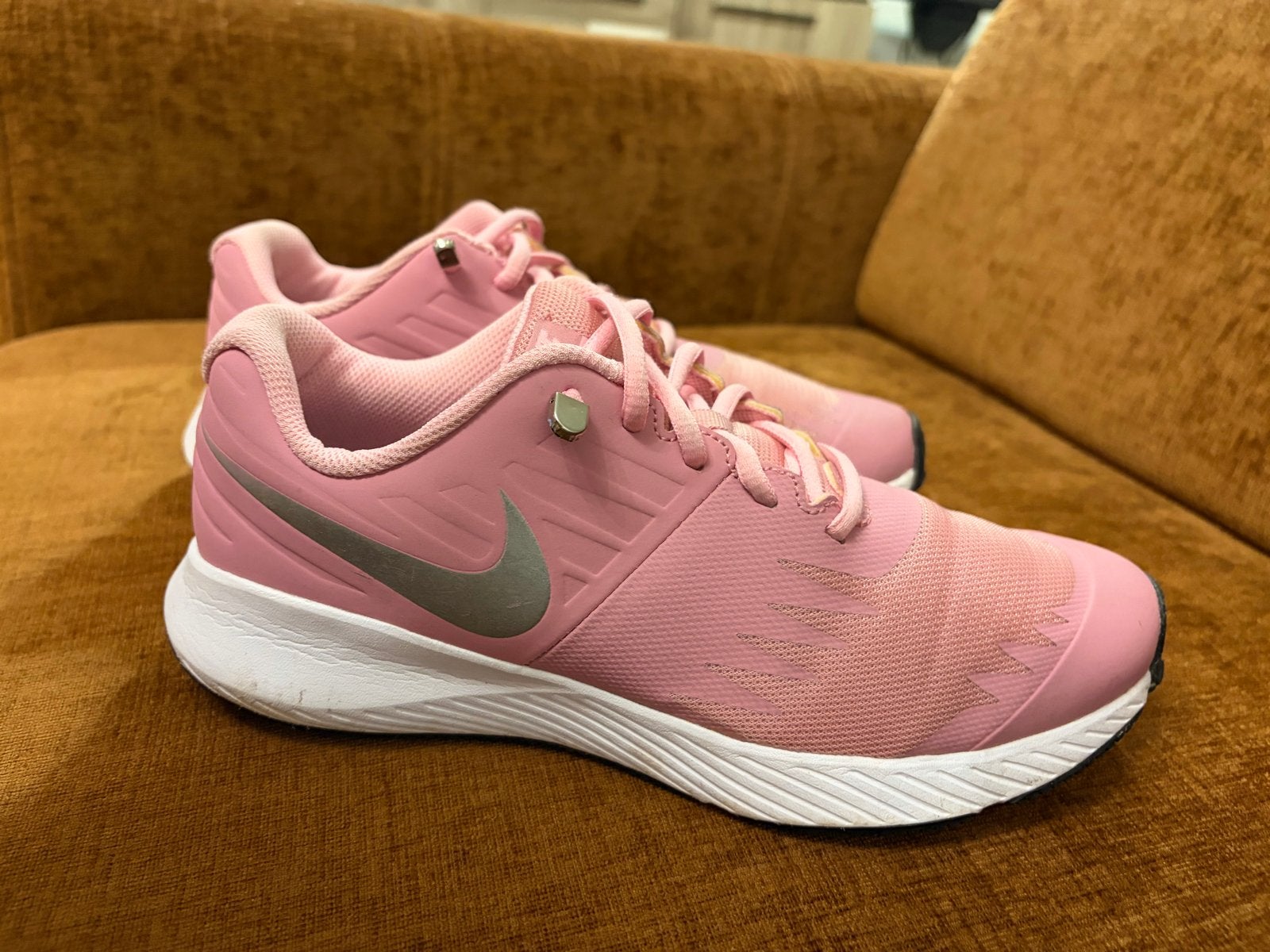 Roze Nike hardloopschoenen - Maat 39, Ophalen of Verzenden, Zo goed als nieuw, Roze, Sportschoenen
