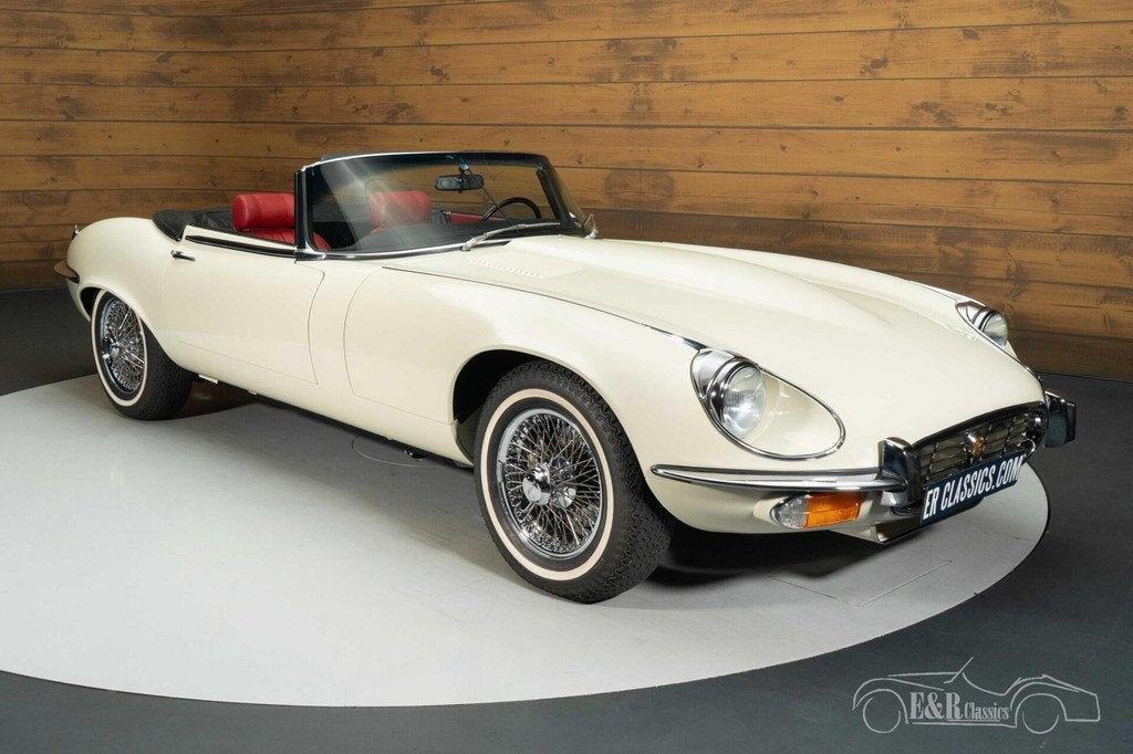 Jaguar E-Type Series 3 Cabriolet | 1974, Auto's, Oldtimers, Achterwielaandrijving, Cabriolet, Wit, Leder