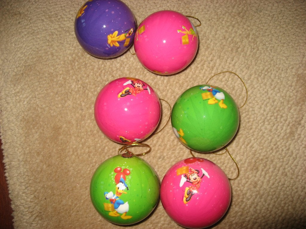 7 nieuwe leuke kunststof Disney kerstballen, Diversen, Verzenden, Nieuw