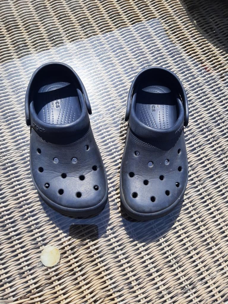 Mooie blauwe crocs maat 25, Kinderen en Baby's, Schoentjes, Crocs, Jongetje of Meisje, Ophalen of Verzenden