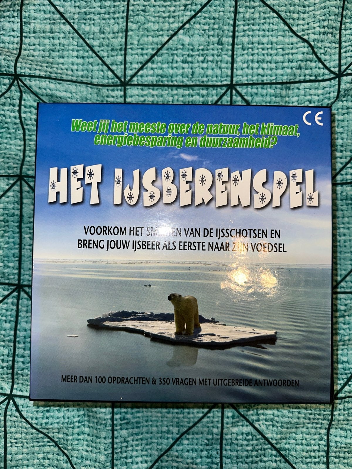 Het IJsberenspel - Leerzaam spel over klimaat en natuur, Ophalen of Verzenden, Zo goed als nieuw
