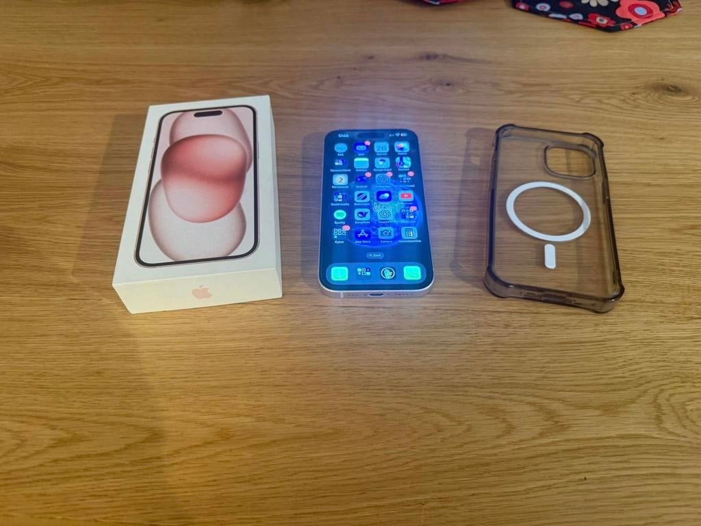 iPhone 15 128GB Roze Pink  Zo goed als nieuw batterij 100%, Telecommunicatie, Mobiele telefoons | Apple iPhone, Zo goed als nieuw
