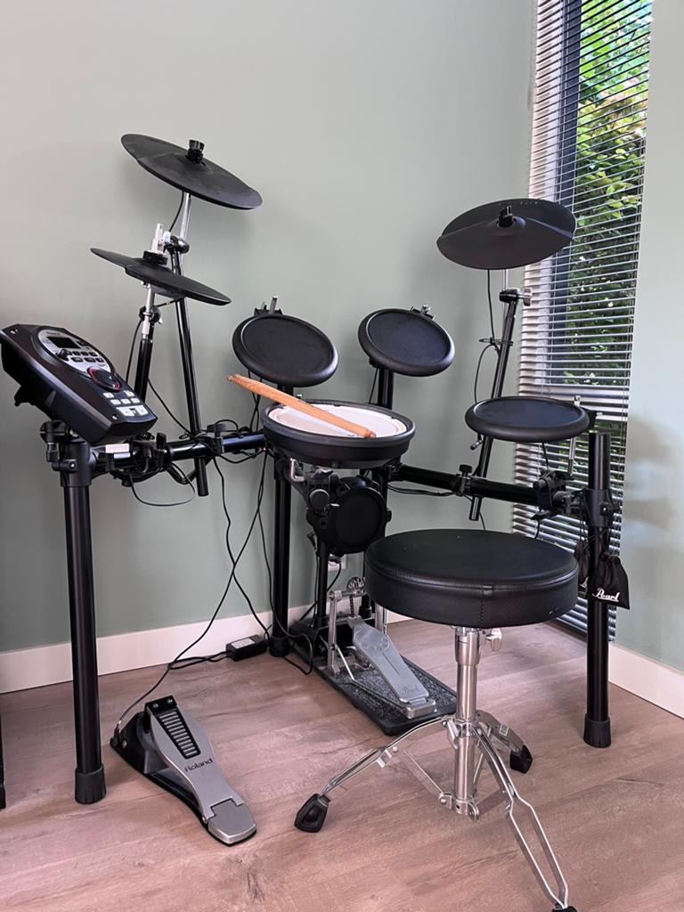 Roland td11 elektrisch drumstel met extra’s, Muziek en Instrumenten, Drumstellen en Slagwerk, Ophalen, Zo goed als nieuw, Roland