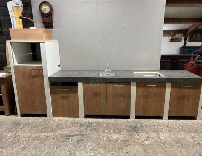 Eikenhouten eiken hout keuken landelijk strak massief bij, Huis en Inrichting, Keuken | Complete keukens, Bruin, Enkelwandige keuken
