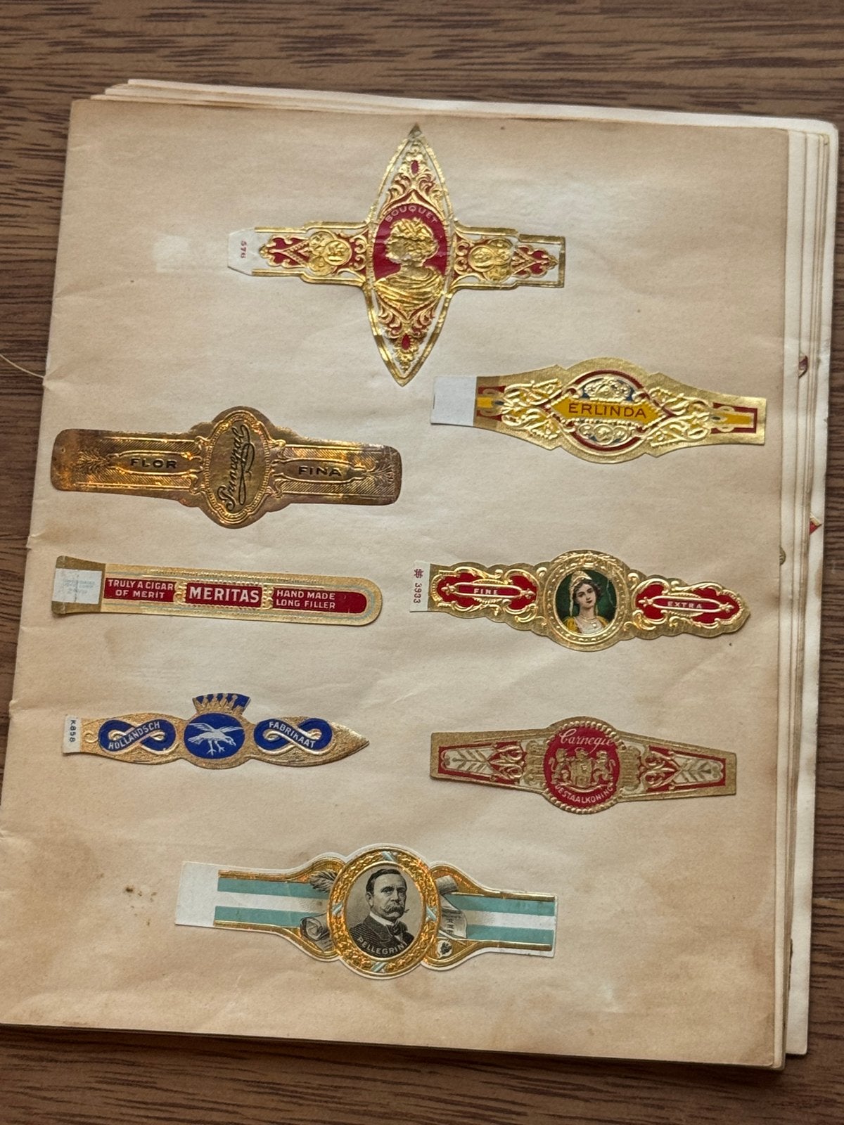 Verzameling van vintage sigarenbandjes in album, Verzamelen, Ophalen of Verzenden, Gebruikt