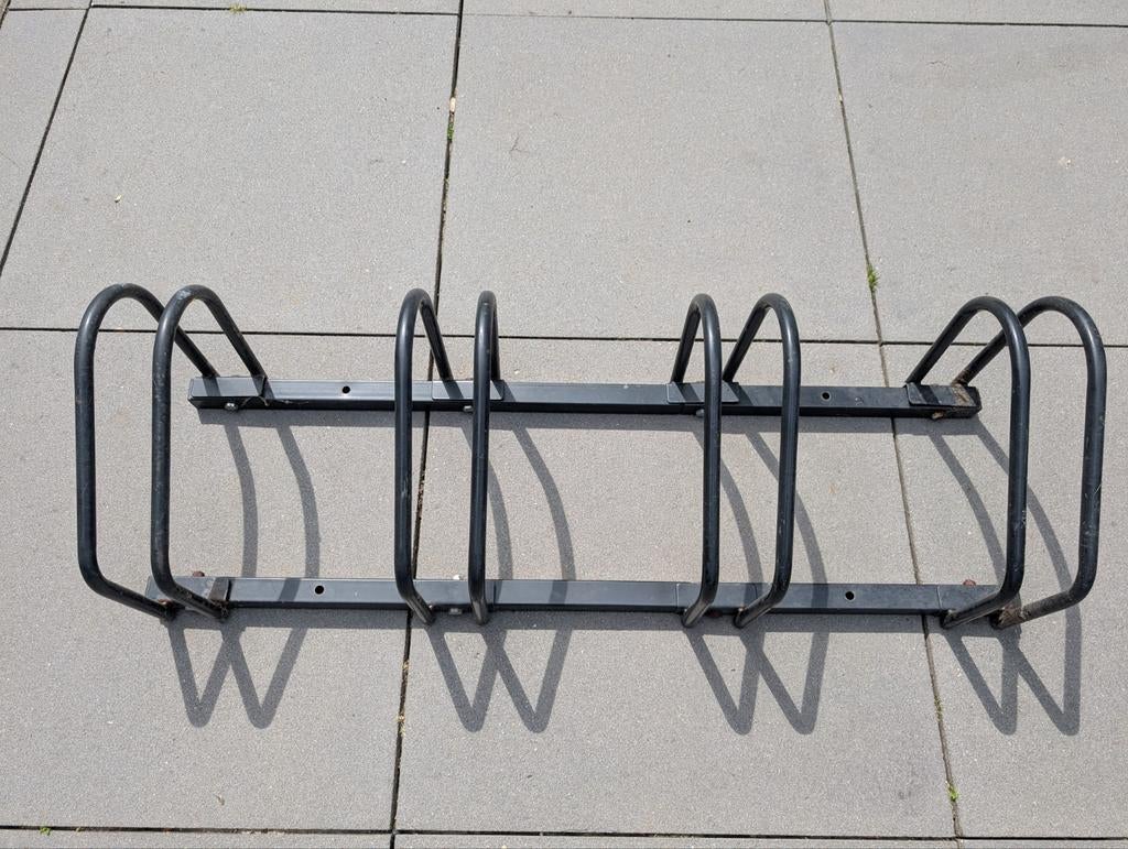 Stevige fietsenstalling voor 4 fietsen, Ophalen, Gebruikt