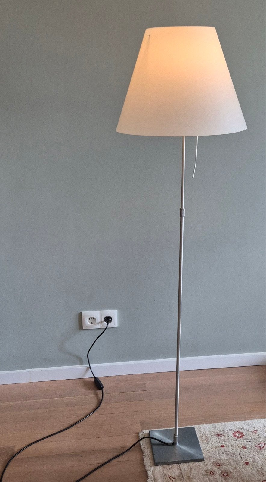 Luceplan D13 staande lamp dimbaar aluminium, Huis en Inrichting, Lampen | Vloerlampen, Ophalen, 150 tot 200 cm