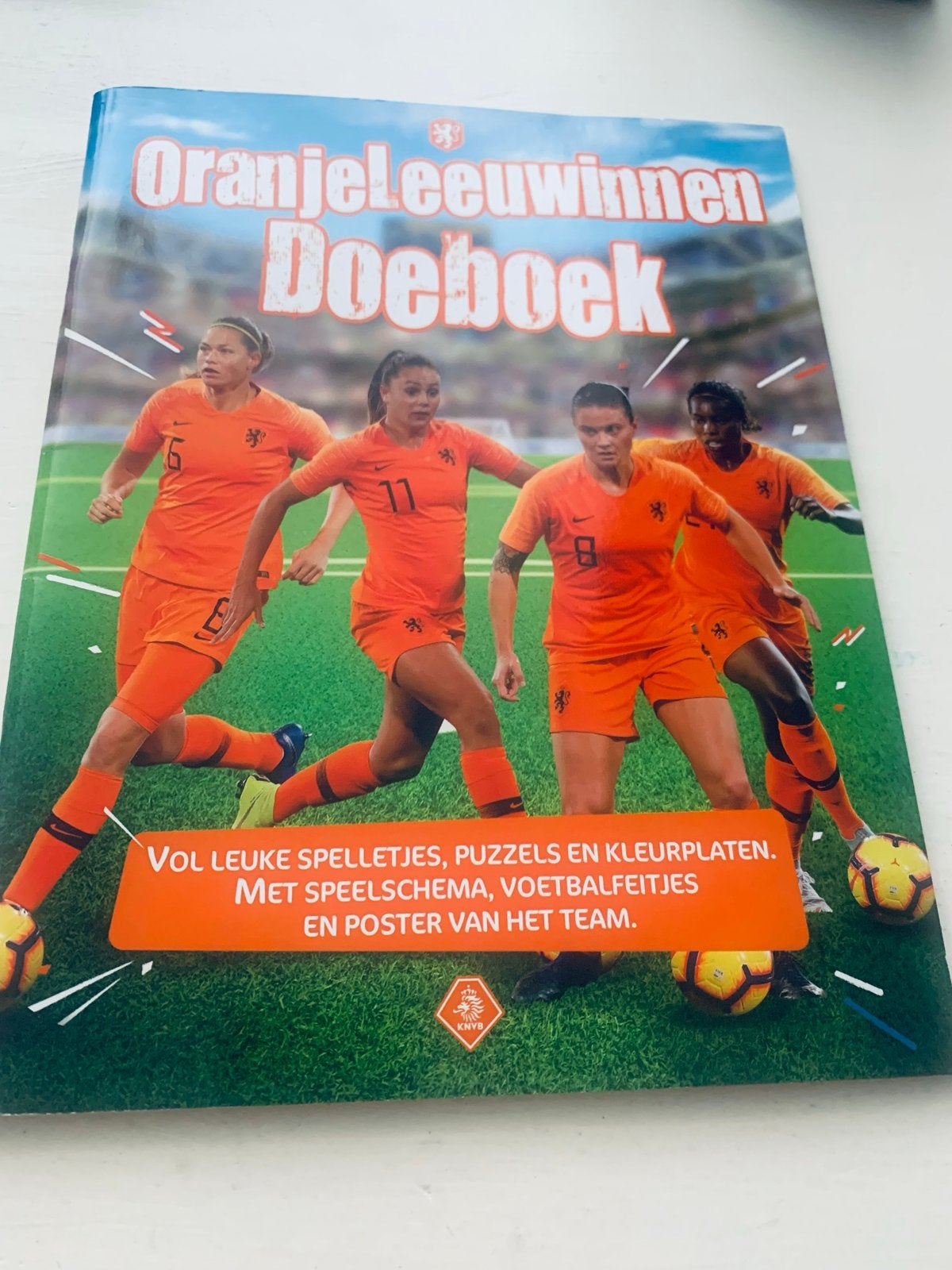 OranjeLeeuwinnen Doeboek - Vol Plezier en Voetbalfeiten, Maat XL, Ophalen of Verzenden, Nieuw, Shirt
