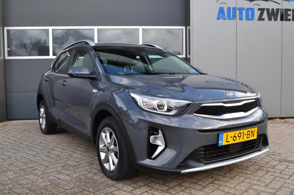 Kia Stonic 1.0 T-GDi MHEV DynamicLine Navi/Camera/Trekhaak/, Auto's, Voorwielaandrijving, 49 €/maand, Origineel Nederlands, Bedrijf
