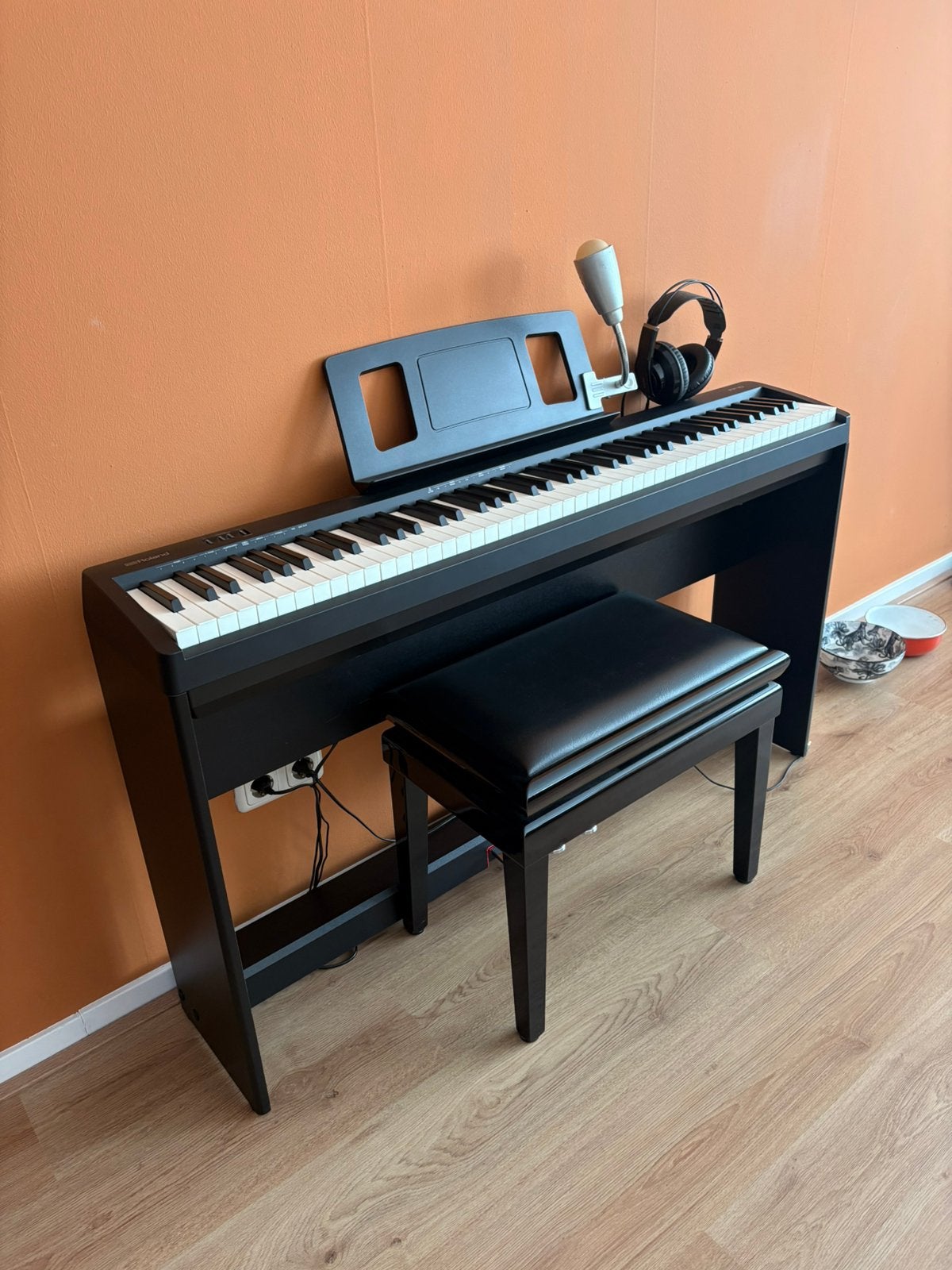 Roland FP-10 digitale piano complete set | Nieuwstaat, Muziek en Instrumenten, Piano's, Ophalen, Zo goed als nieuw, Zwart