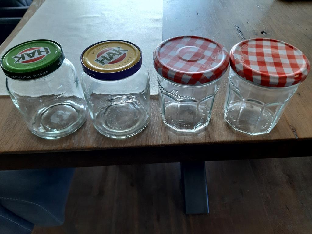 Gevraagd lege potjes voor jam, Huis en Inrichting, Keuken | Potten en Pannen, Ophalen, Glas, Pot, Bus of Blik